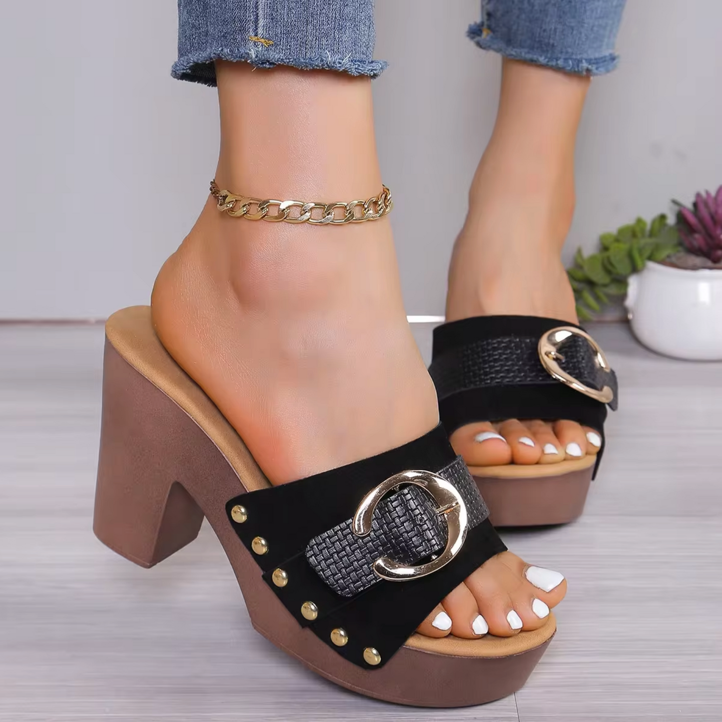 Amira – Peep toe højhælede sandaler