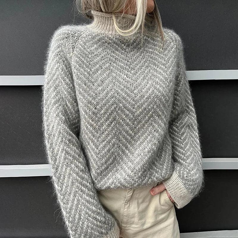 Gråstribet langærmet sweater